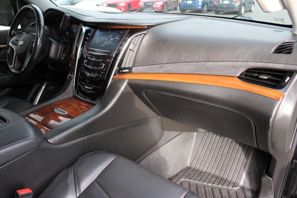 used 2019 Cadillac Escalade car, priced at $34,988