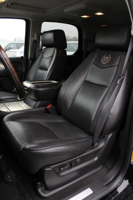 used 2014 Cadillac Escalade car, priced at $27,988