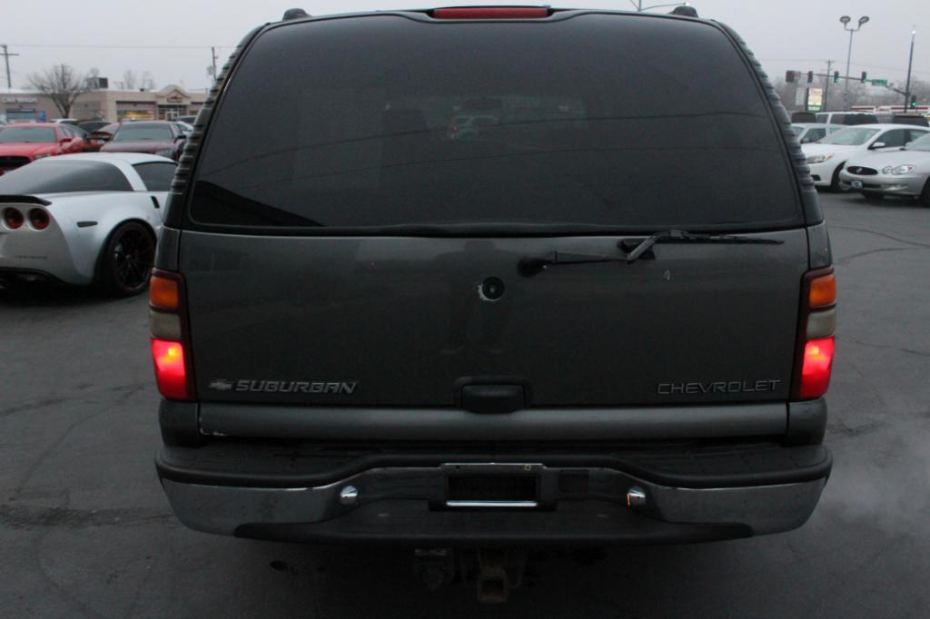 used 2001 Chevrolet Suburban car, priced at $7,988