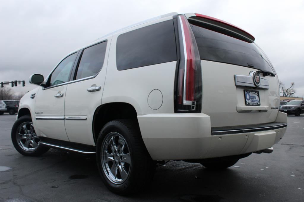 used 2008 Cadillac Escalade car, priced at $13,988