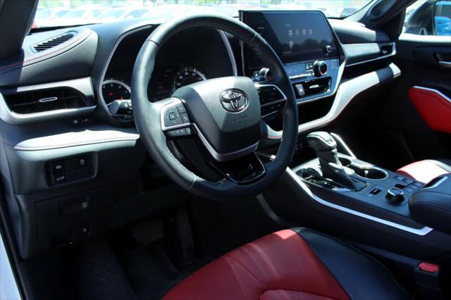 used 2023 Toyota Highlander car, priced at $46,988