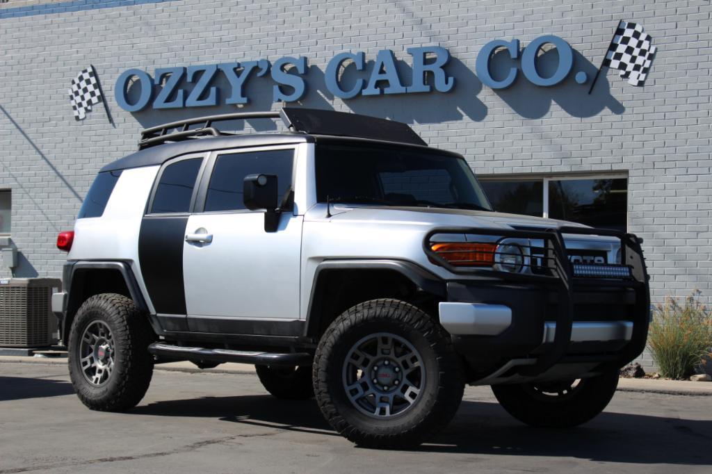 used 2008 Toyota FJ Cruiser car, priced at $19,988