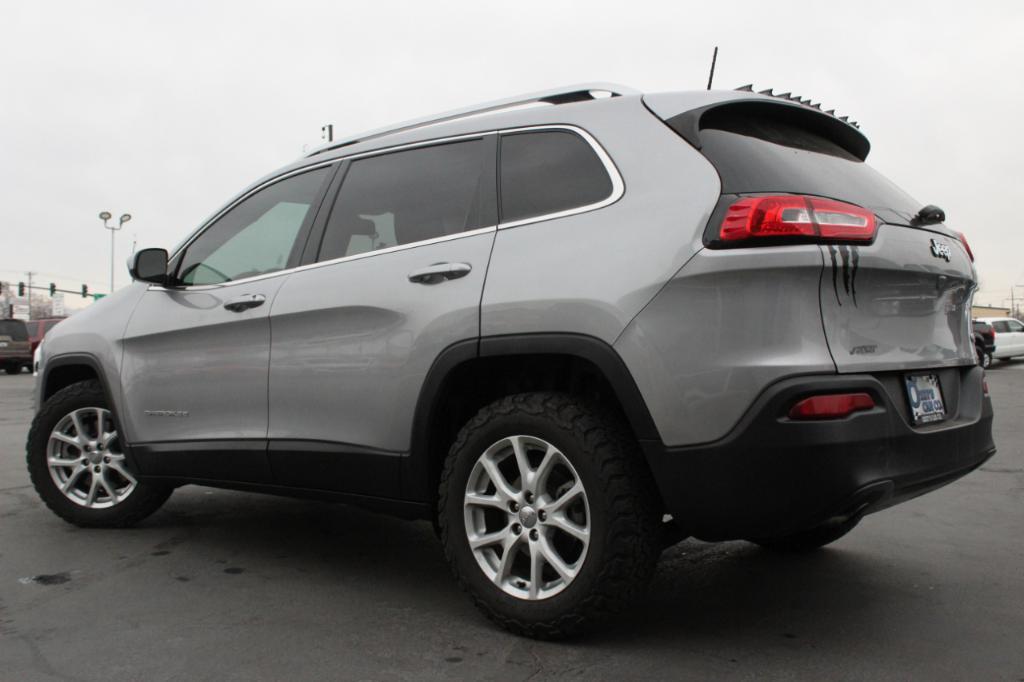 used 2016 Jeep Cherokee car, priced at $10,988