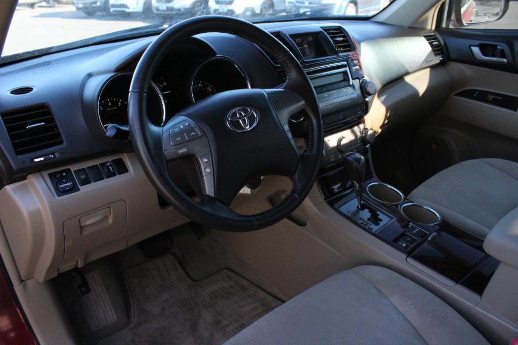 used 2008 Toyota Highlander car, priced at $8,988