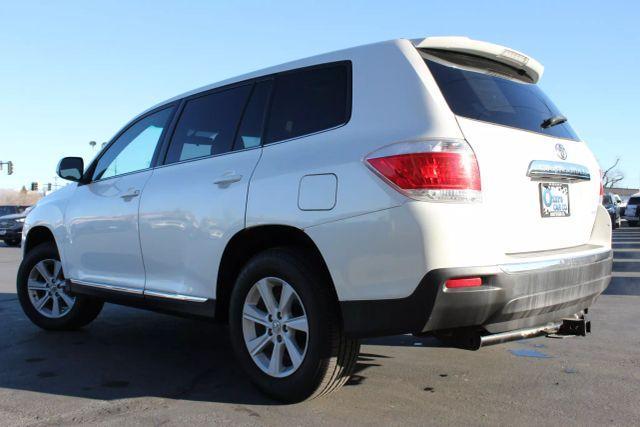 used 2012 Toyota Highlander car, priced at $8,988