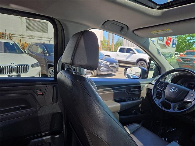 used 2022 Honda Odyssey car, priced at $27,338