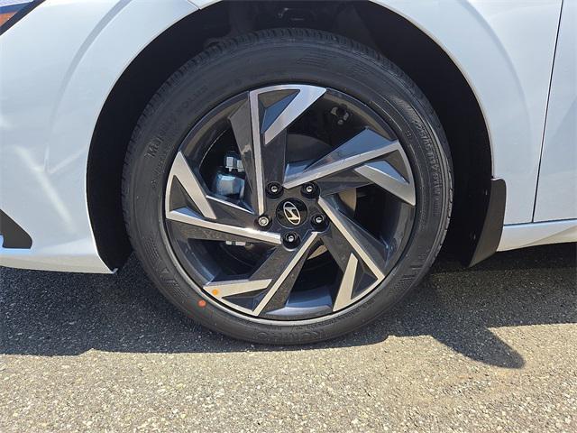new 2025 Hyundai Elantra car, priced at $23,636