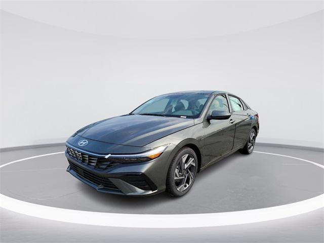 new 2024 Hyundai Elantra car, priced at $26,332