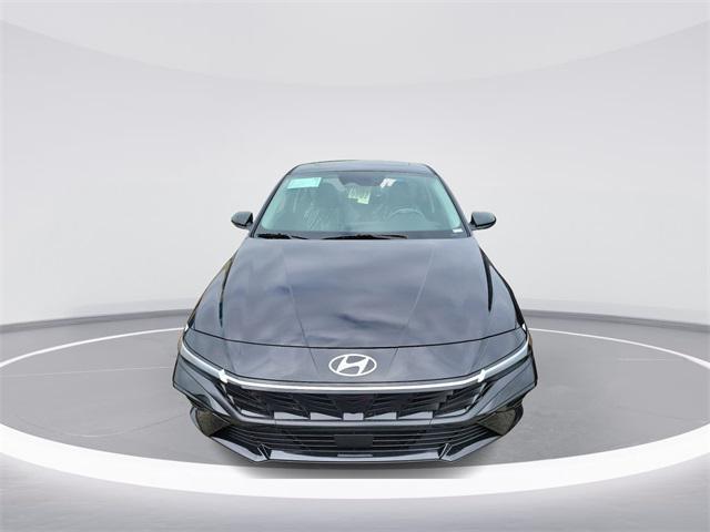 new 2025 Hyundai Elantra car