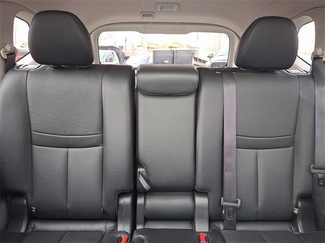 used 2018 Nissan Rogue car, priced at $13,897