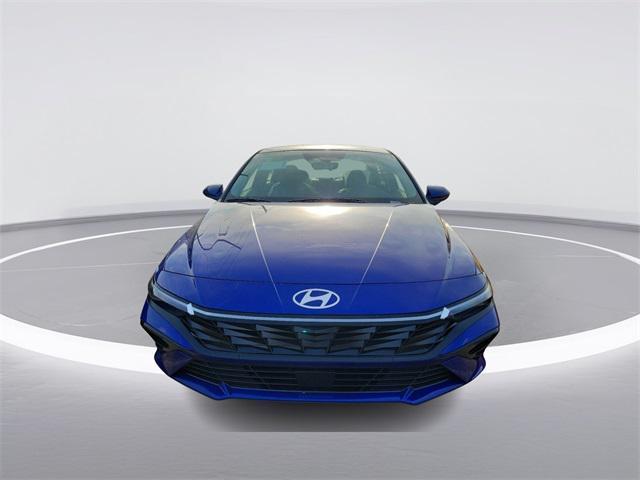 new 2025 Hyundai Elantra car