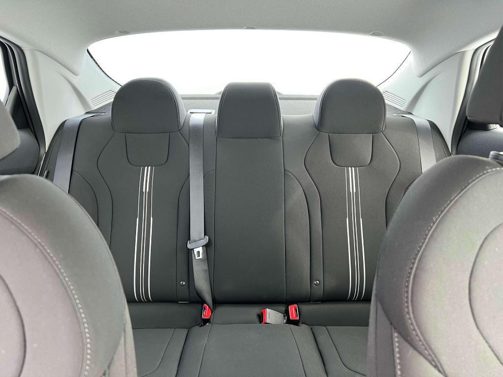 new 2024 Hyundai Elantra car, priced at $25,033