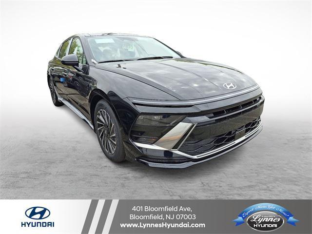 new 2026 Hyundai Sonata Hybrid car, priced at $32,933