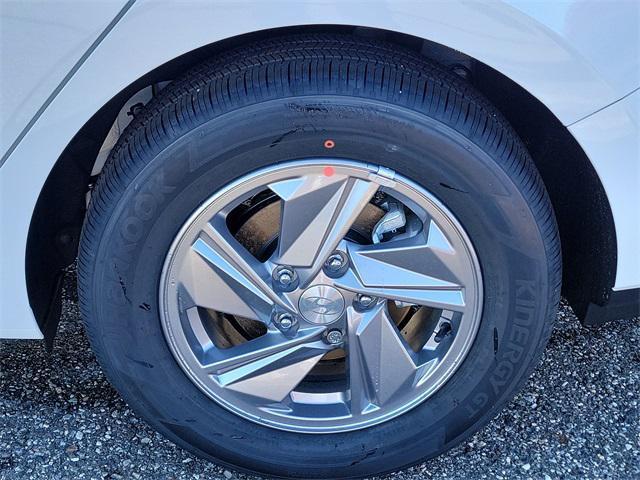 new 2025 Hyundai Elantra car, priced at $22,342