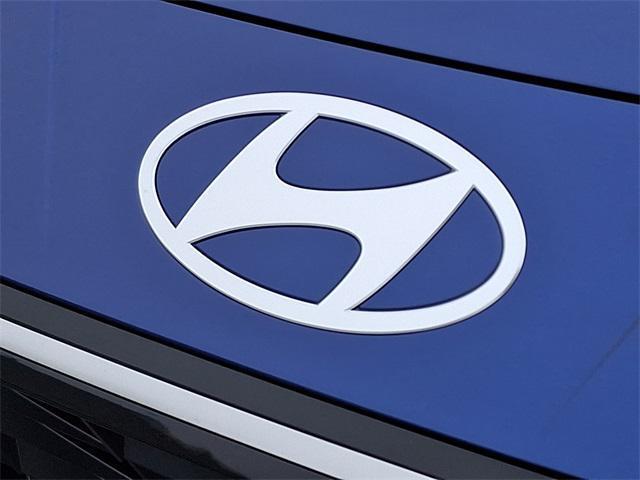 new 2025 Hyundai Elantra car, priced at $25,289
