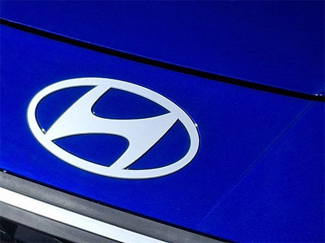new 2025 Hyundai Elantra car, priced at $22,982