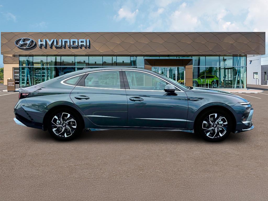 new 2025 Hyundai Sonata car, priced at $28,916