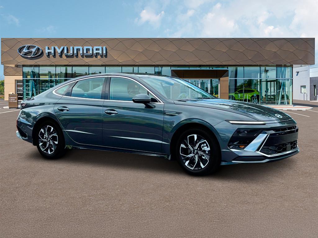 new 2025 Hyundai Sonata car, priced at $28,916