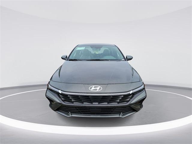 new 2025 Hyundai Elantra car