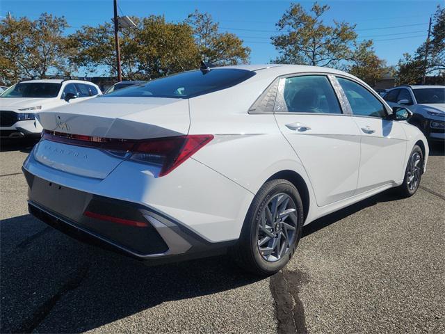 new 2025 Hyundai Elantra car, priced at $23,449