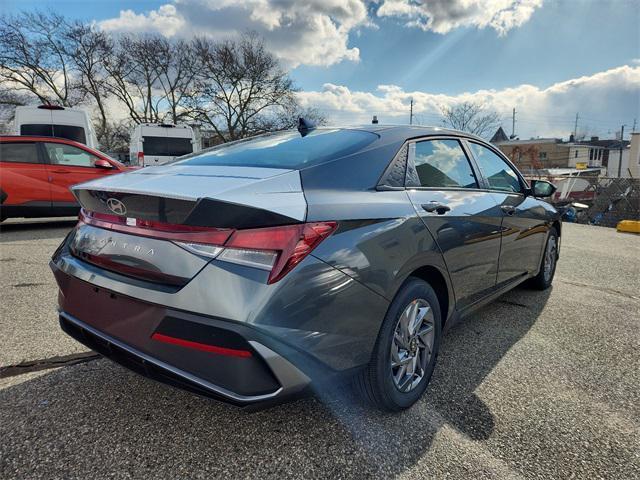 new 2025 Hyundai Elantra car, priced at $23,009