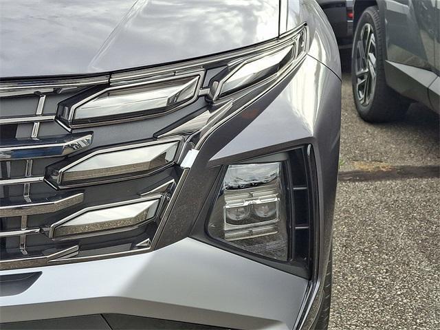 new 2025 Hyundai TUCSON Hybrid car, priced at $38,957