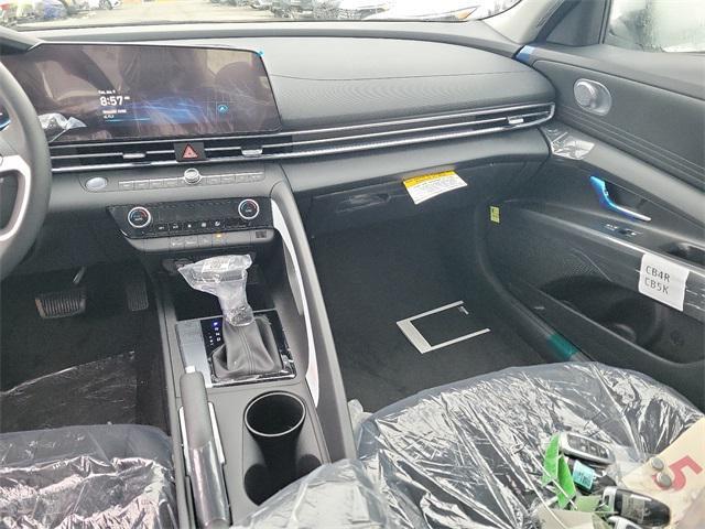 new 2025 Hyundai Elantra car, priced at $23,458