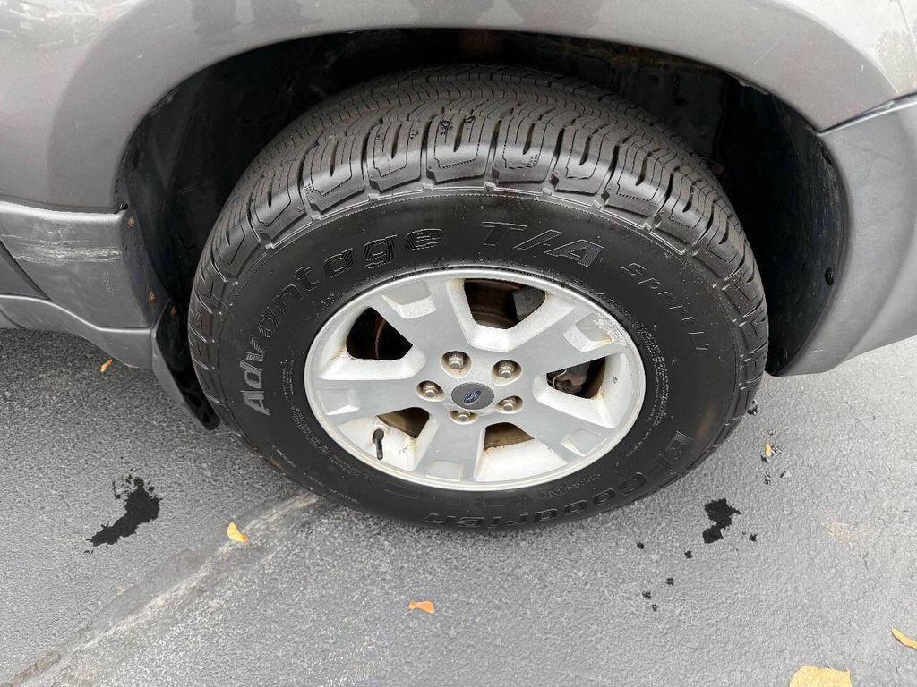 used 2005 Ford Escape car, priced at $5,990
