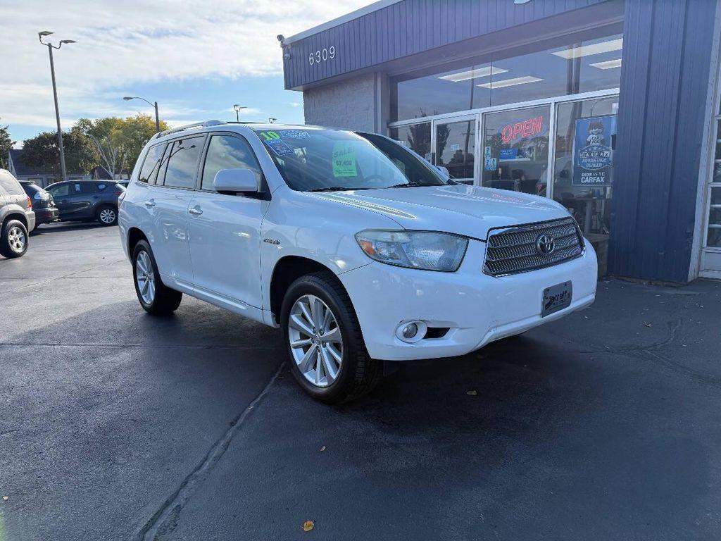 used 2010 Toyota Highlander Hybrid car, priced at $7,490
