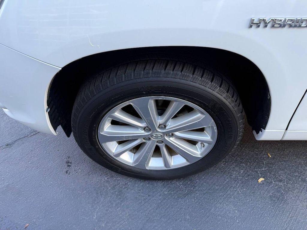 used 2010 Toyota Highlander Hybrid car, priced at $7,490