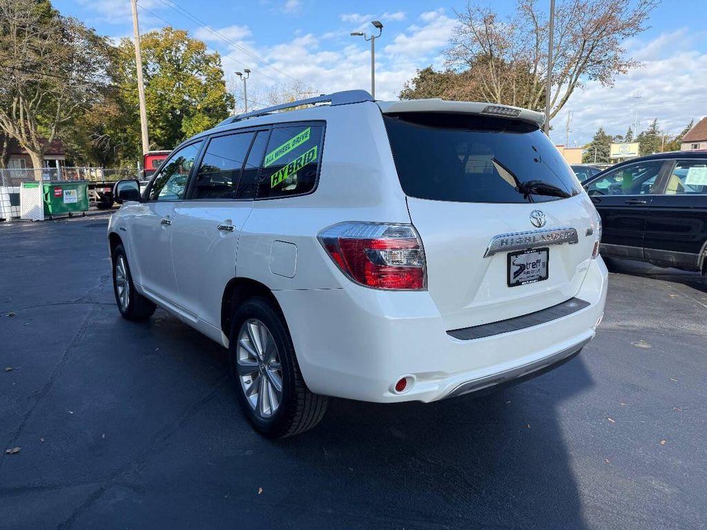 used 2010 Toyota Highlander Hybrid car, priced at $7,490