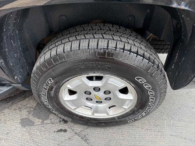 used 2014 Chevrolet Suburban car, priced at $12,990