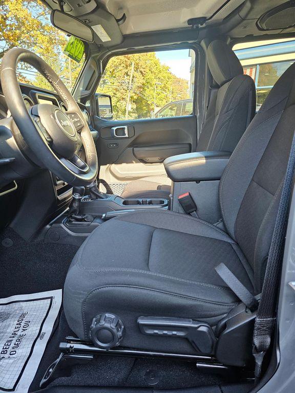 used 2023 Jeep Gladiator car, priced at $33,990