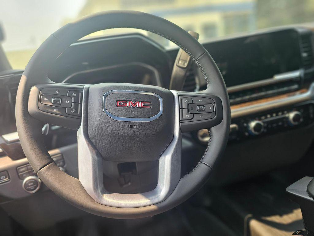 new 2025 GMC Sierra 1500 car, priced at $57,800