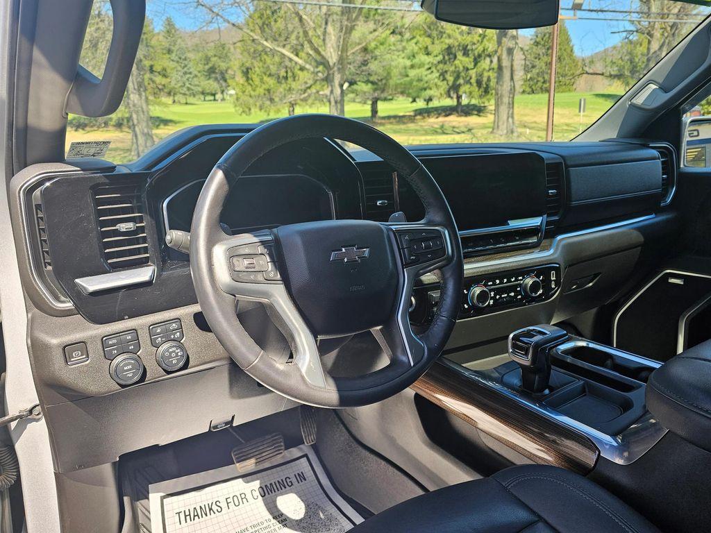 used 2022 Chevrolet Silverado 1500 car, priced at $47,990