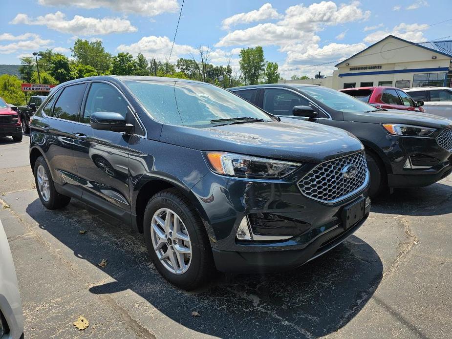 new 2024 Ford Edge car, priced at $42,355