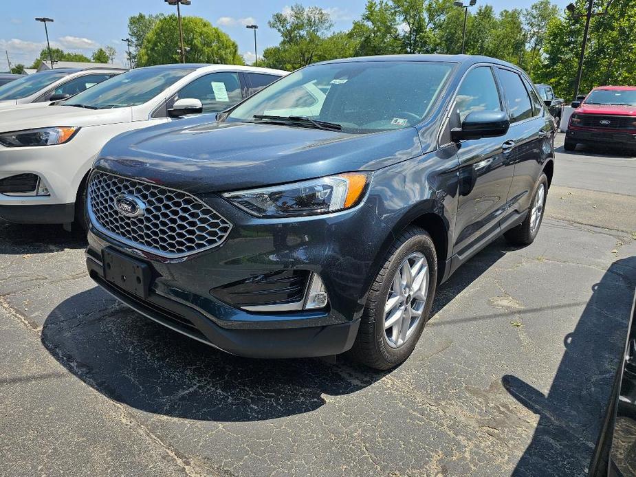 new 2024 Ford Edge car, priced at $42,355