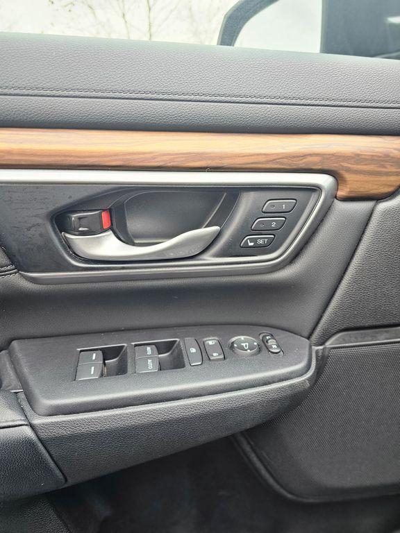 used 2022 Honda CR-V Hybrid car, priced at $29,990