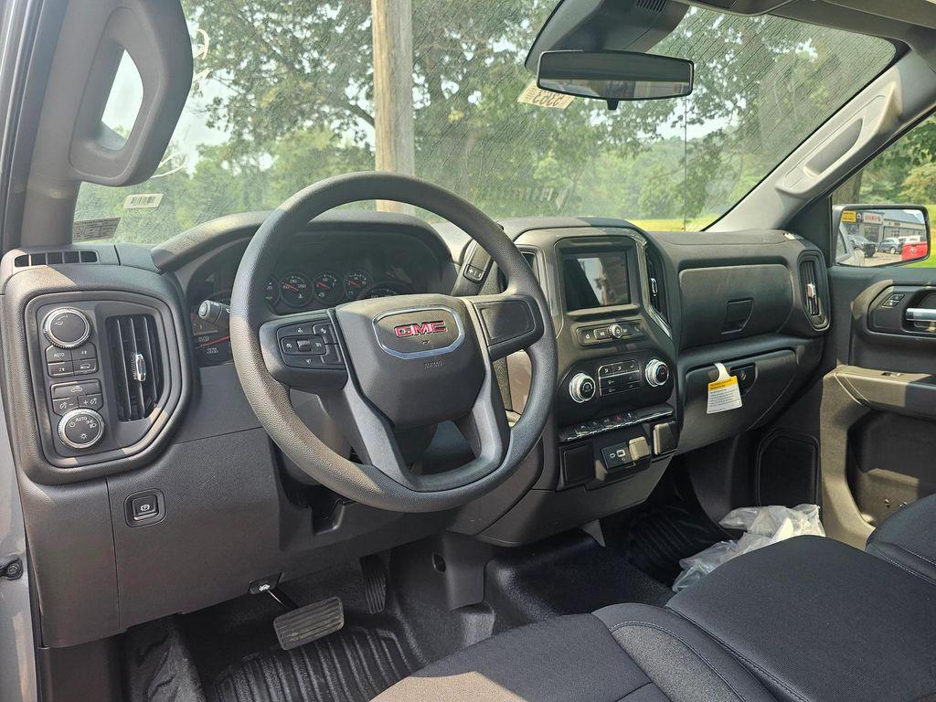 new 2025 GMC Sierra 1500 car, priced at $46,040