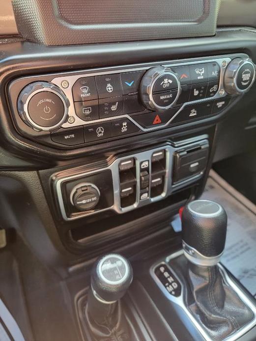 used 2022 Jeep Gladiator car, priced at $35,990