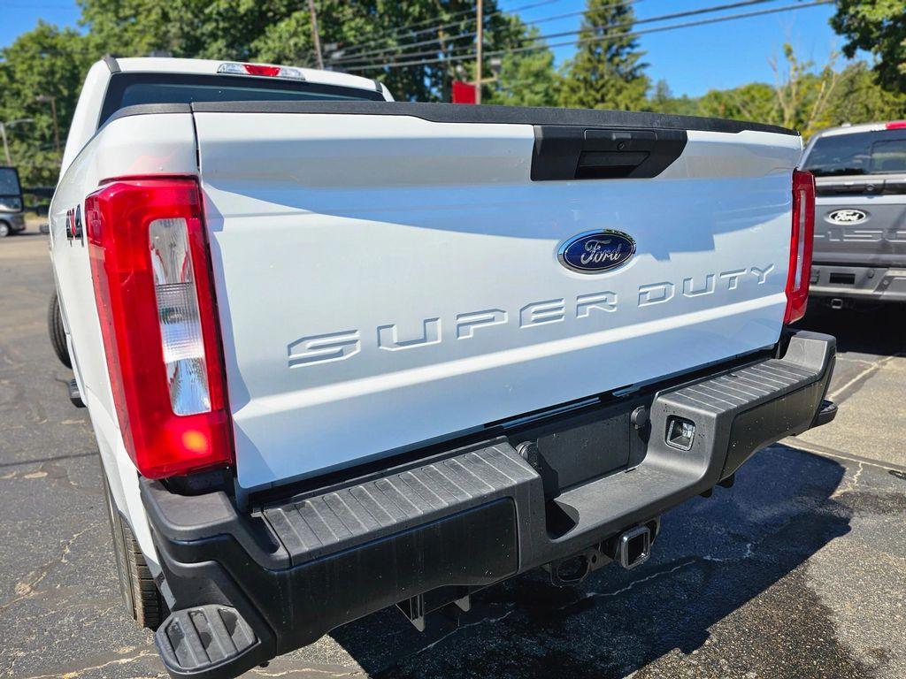 new 2025 Ford F-350 car, priced at $51,295