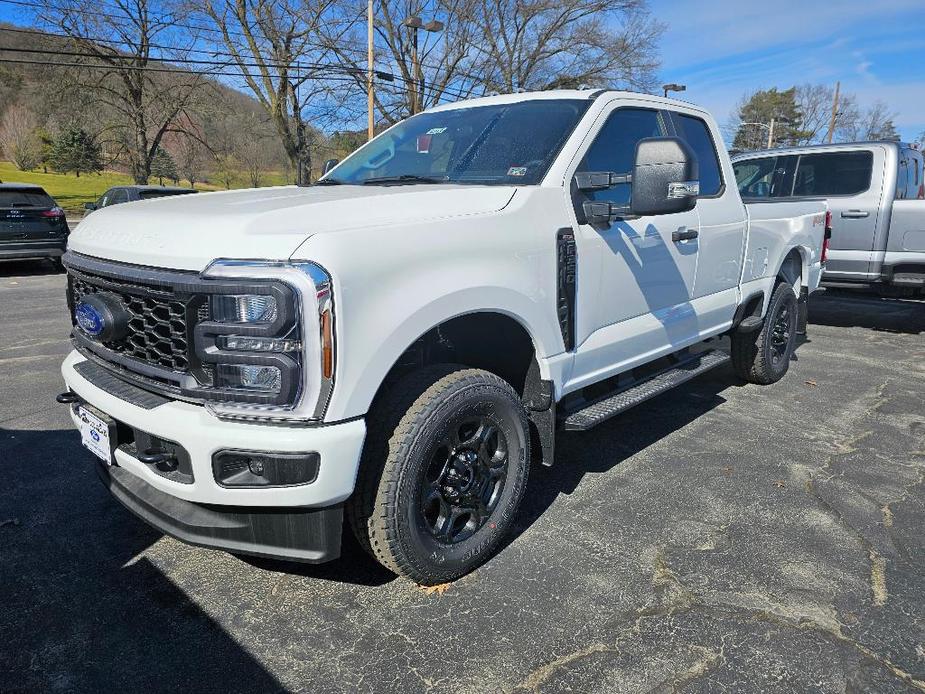 new 2024 Ford F-350 car, priced at $62,985