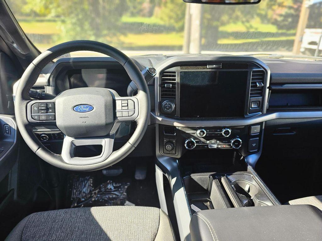 new 2025 Ford F-150 car, priced at $59,460