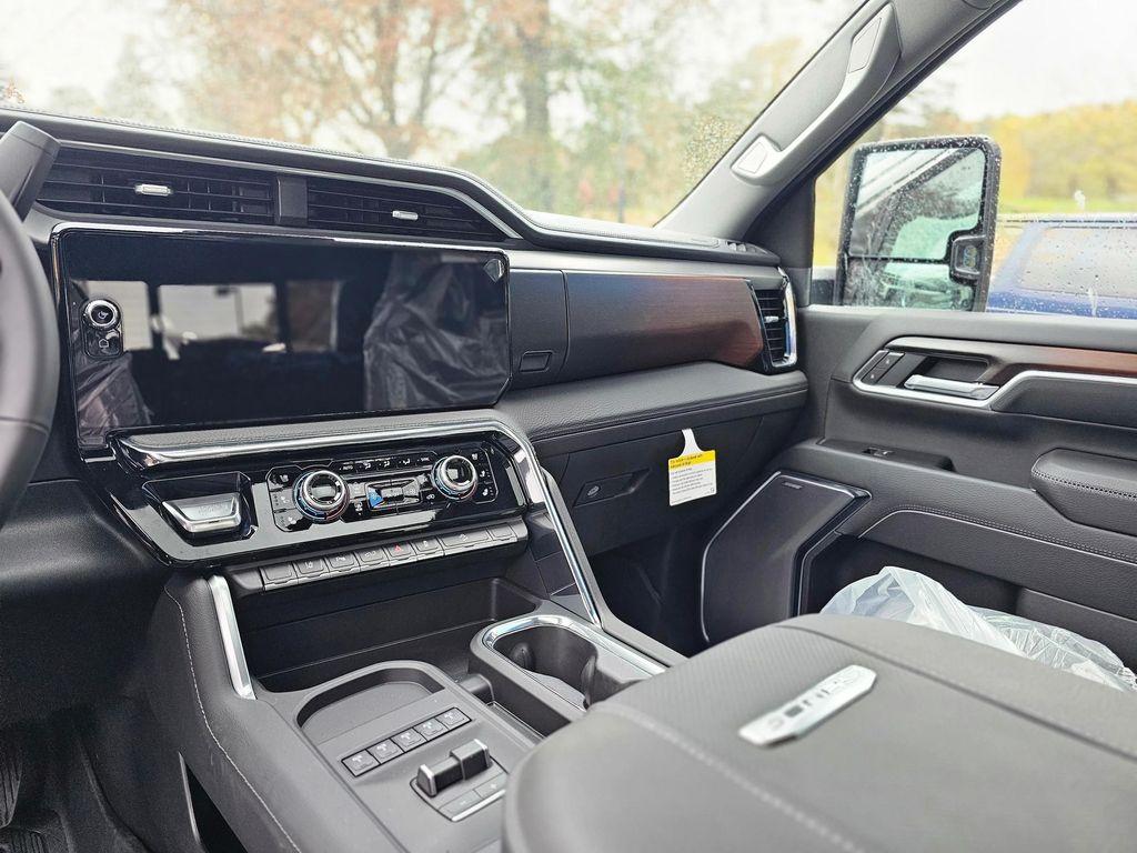 new 2026 GMC Sierra 2500 car, priced at $78,310