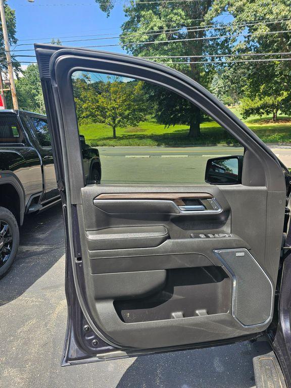 used 2022 Chevrolet Silverado 1500 car, priced at $39,990