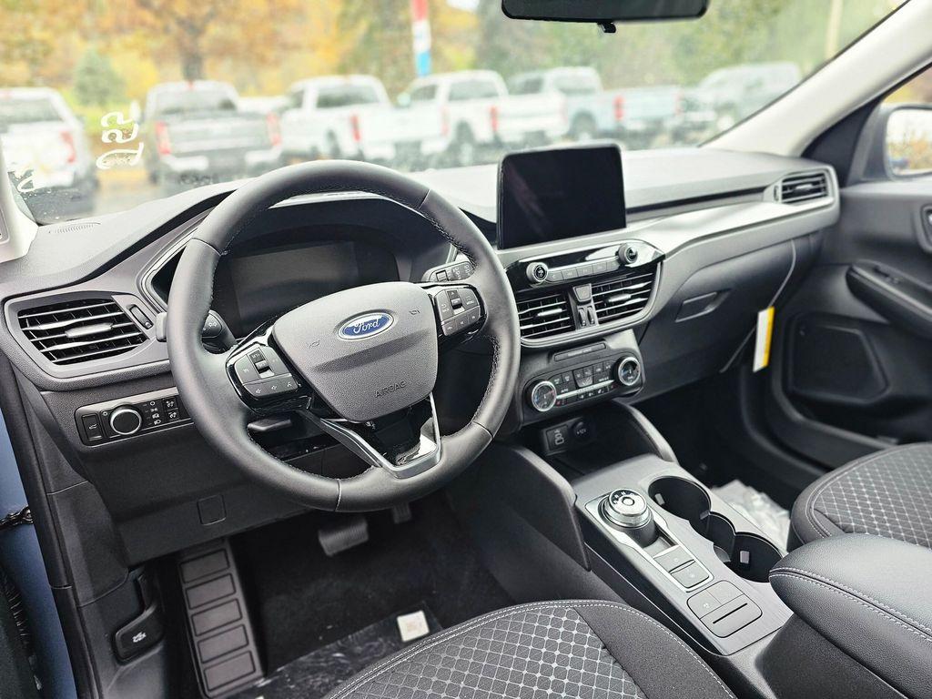 new 2025 Ford Escape car, priced at $33,245