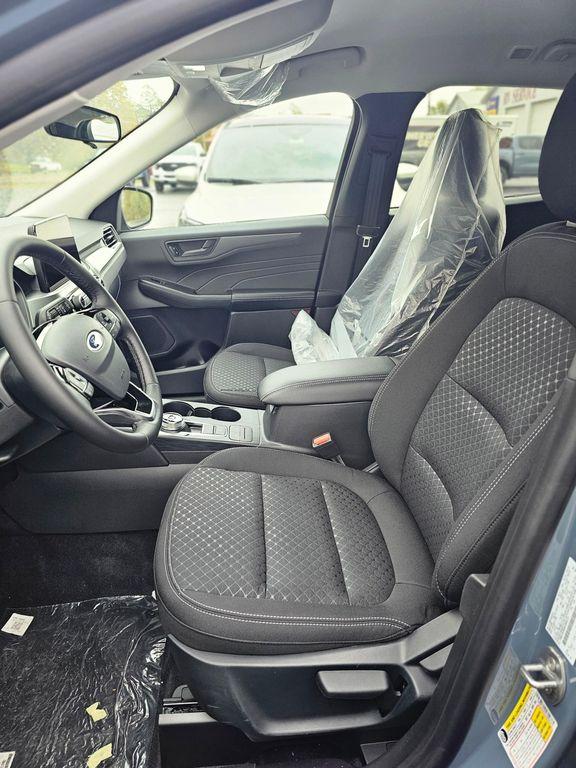 new 2025 Ford Escape car, priced at $33,245