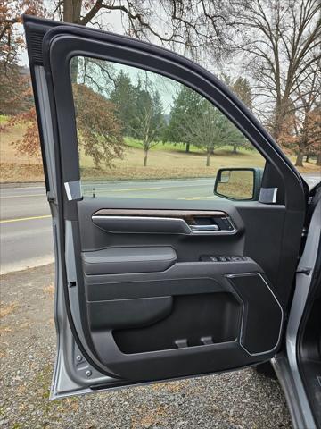 new 2025 GMC Sierra 1500 car, priced at $52,590