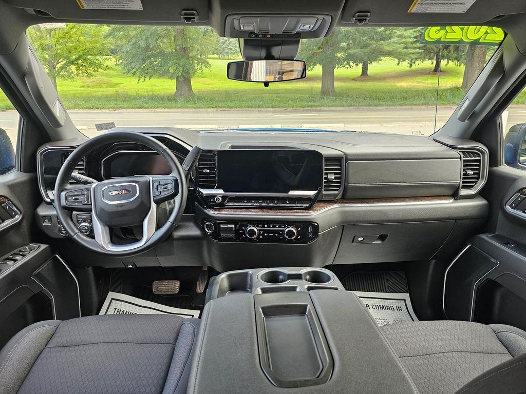 used 2023 GMC Sierra 1500 car, priced at $48,990