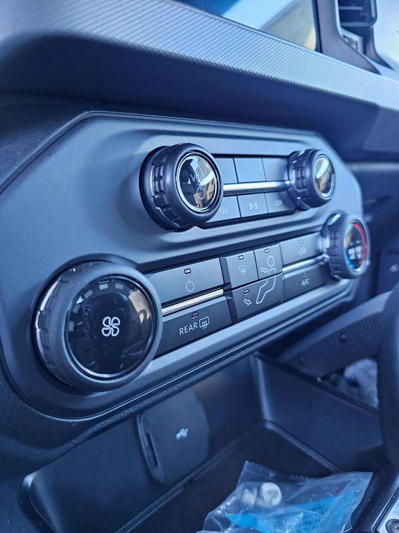 new 2024 Ford Bronco car, priced at $42,095